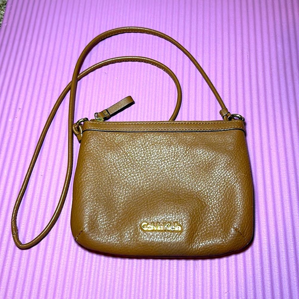 Petite brown leather Calvin Klein purse